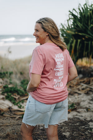 WORTHY BEAUTIFUL BRAVE - Dusty Rose Boxy Tee - White Print