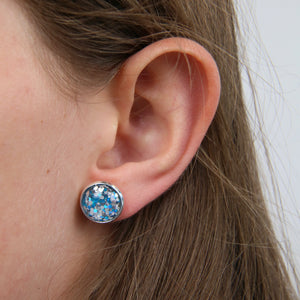 SPARKLEFEST - Shine Bright - Bright Silver 12mm Circle Studs - Silver & Blue Glitter (12444)