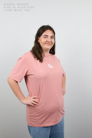 WORTHY BEAUTIFUL BRAVE - Oversized Fit - Plus Size Long Boxy Tee - Dusty Rose with White Print