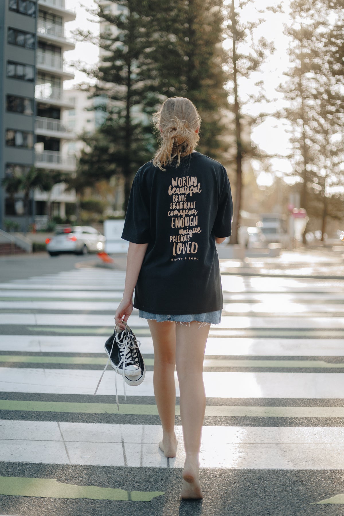 WORTHY BEAUTIFUL BRAVE - Washed Black Heavy Tee - Caramel Print