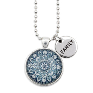 Heart & Soul Collection - Bright Silver ' FAMILY ' Necklace - Floral Ice (10915)