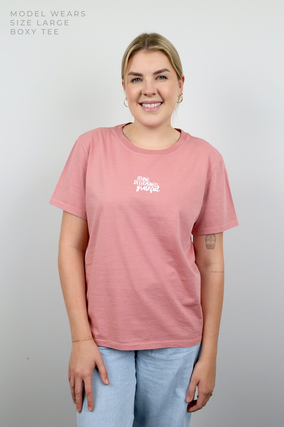 WORTHY BEAUTIFUL BRAVE - Dusty Rose Boxy Tee - White Print