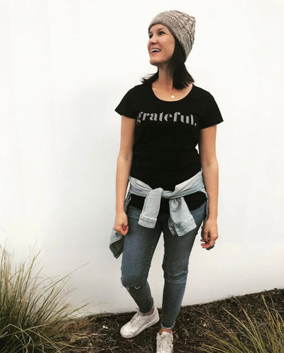 Grateful Tee - Black Scoopy - Charcoal Shimmer Print