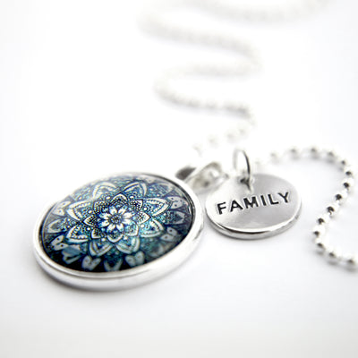 Heart & Soul Collection - Bright Silver ' FAMILY ' Necklace - Floral Ice (10915)